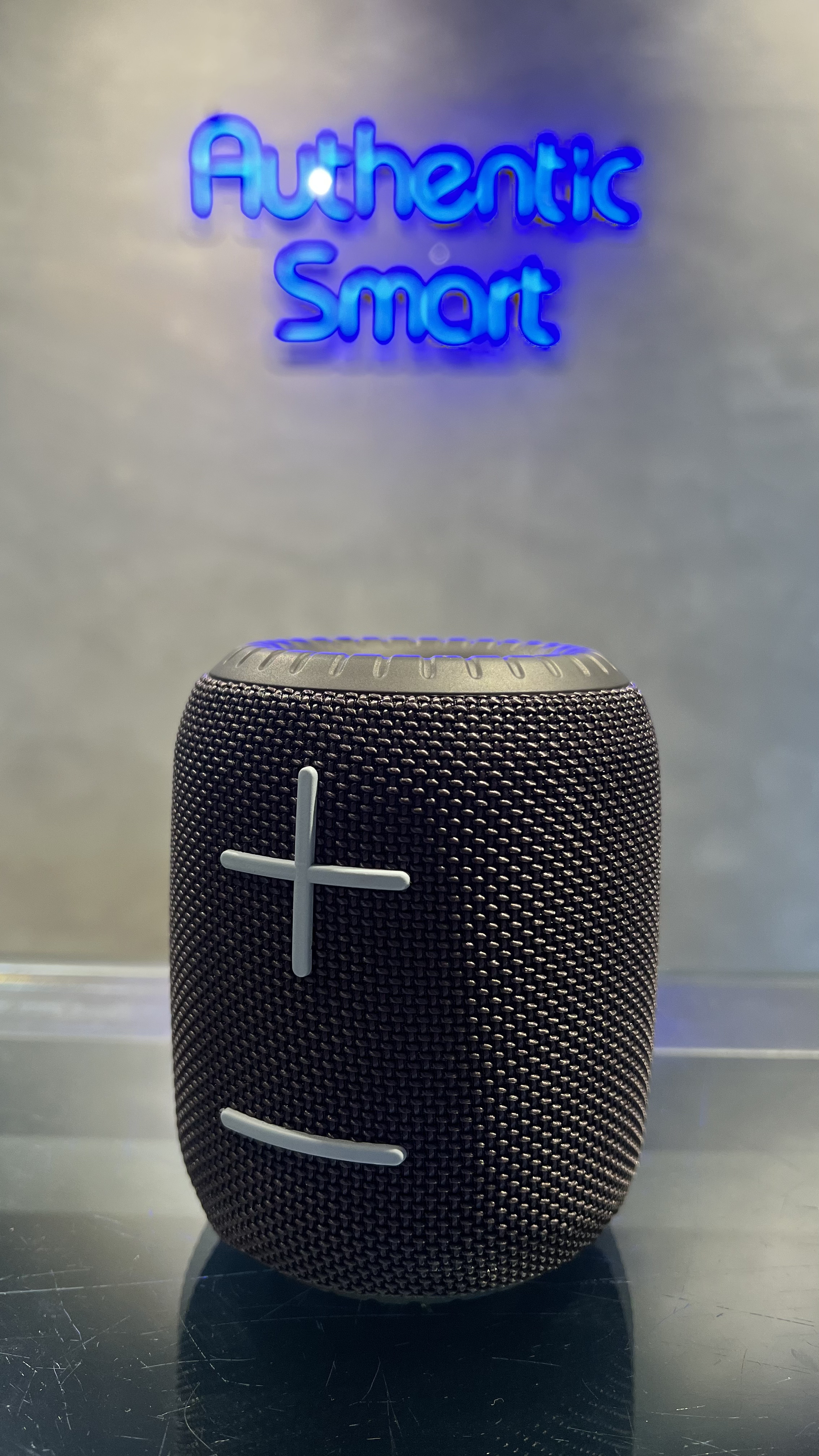 Caixa de som Bluetooth com letreiro Authentic Smart